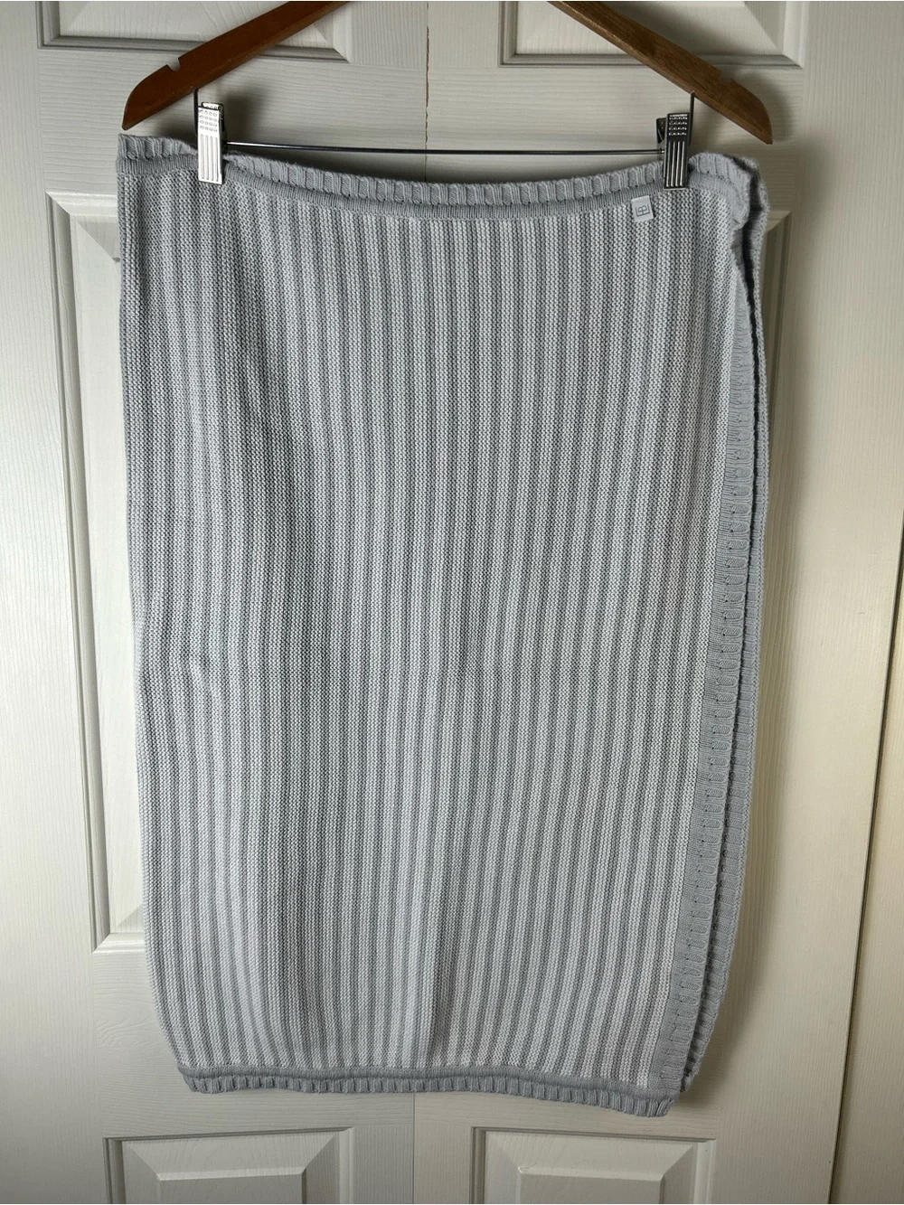 Elegant Baby Gray White Stripes Blanket Sweater Knit Cotton Style 89416